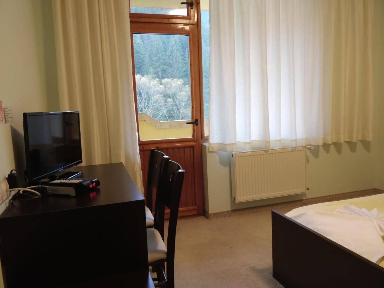 Hotel Restaurant Popini Laki Yagodina Εξωτερικό φωτογραφία